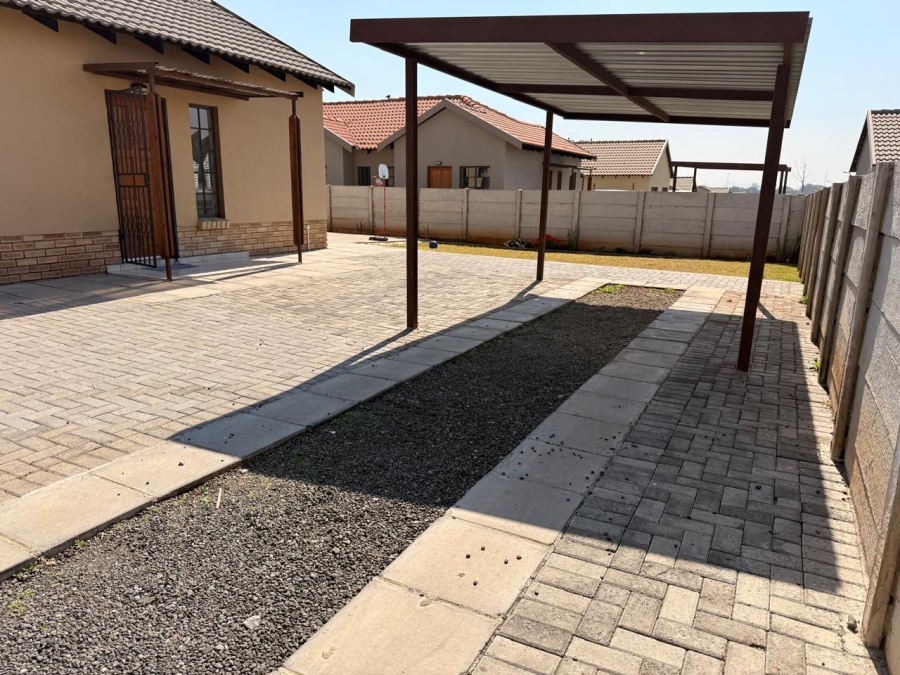 3 Bedroom Property for Sale in Waterkloof East North West